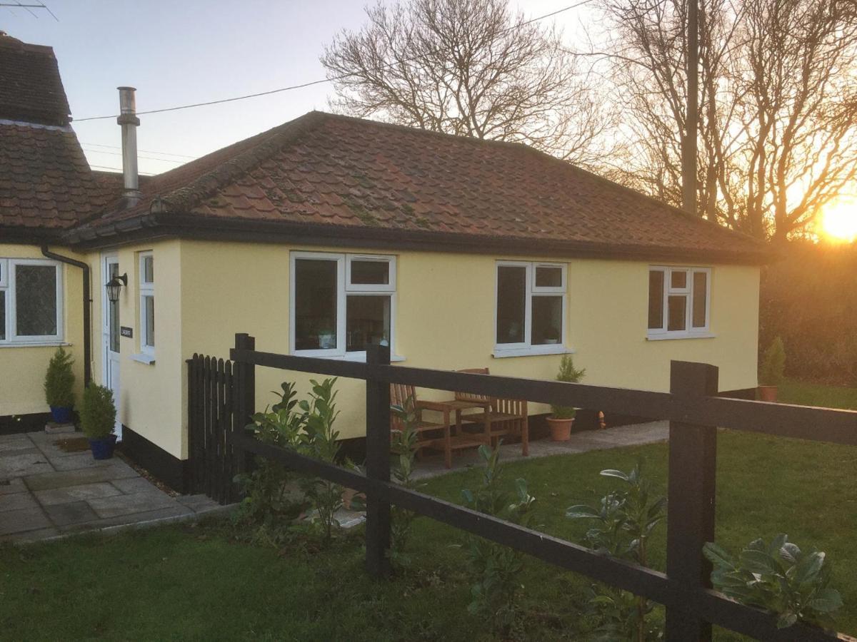 Hintlesham Claremont Cottage מראה חיצוני תמונה